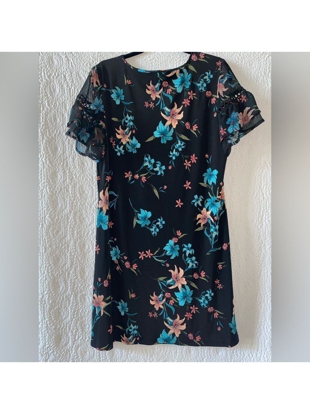 CeCe Expressive Lillies Ruffle Sleeve Mixed Media Minidress NWOT - Picture 5 of 8